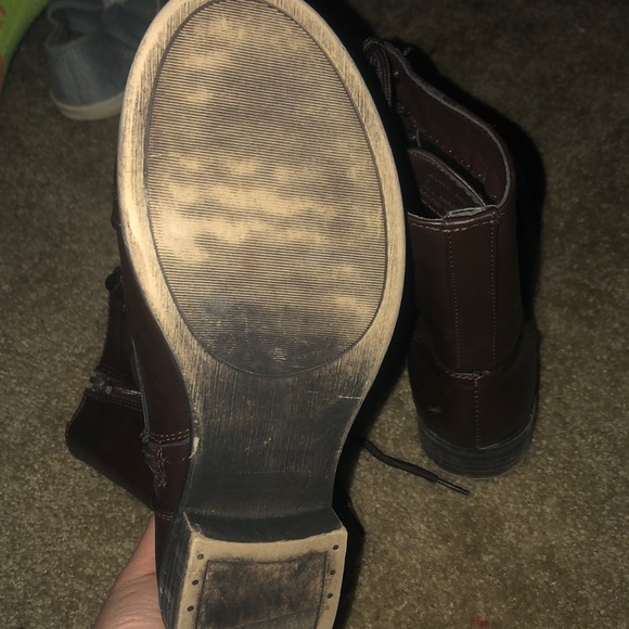 Brown Combat-Style Boots - Picture 4 of 4